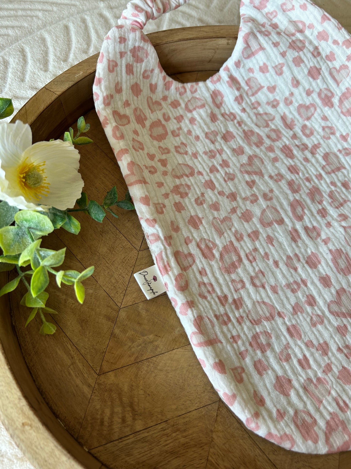 Bavoir élastique taille L « léopard rose »