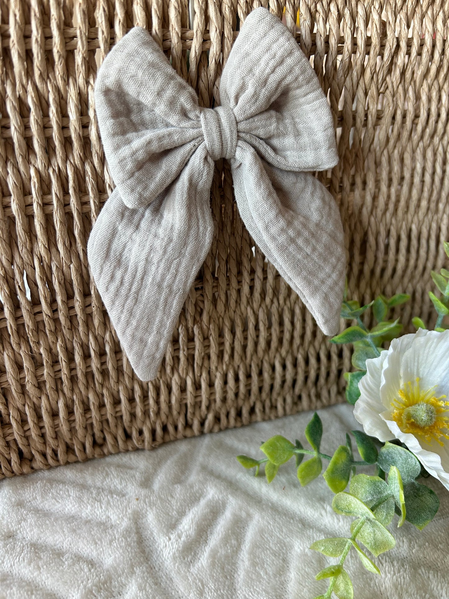 Pince à cheveux noeud taupe