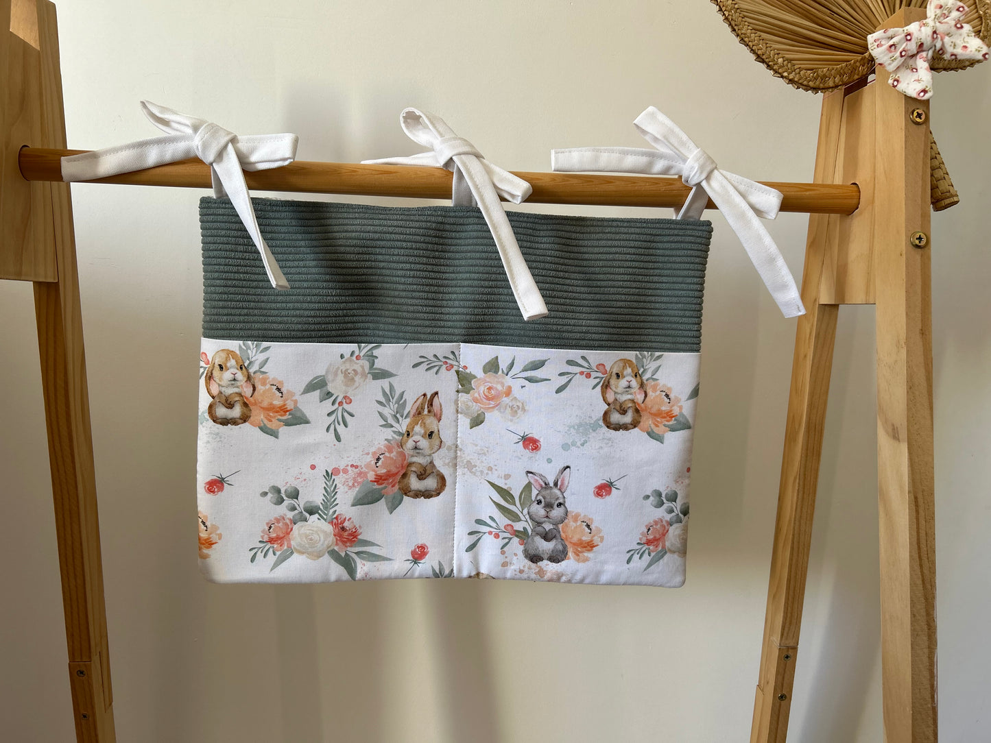Range doudou et tétine « lapin vert »