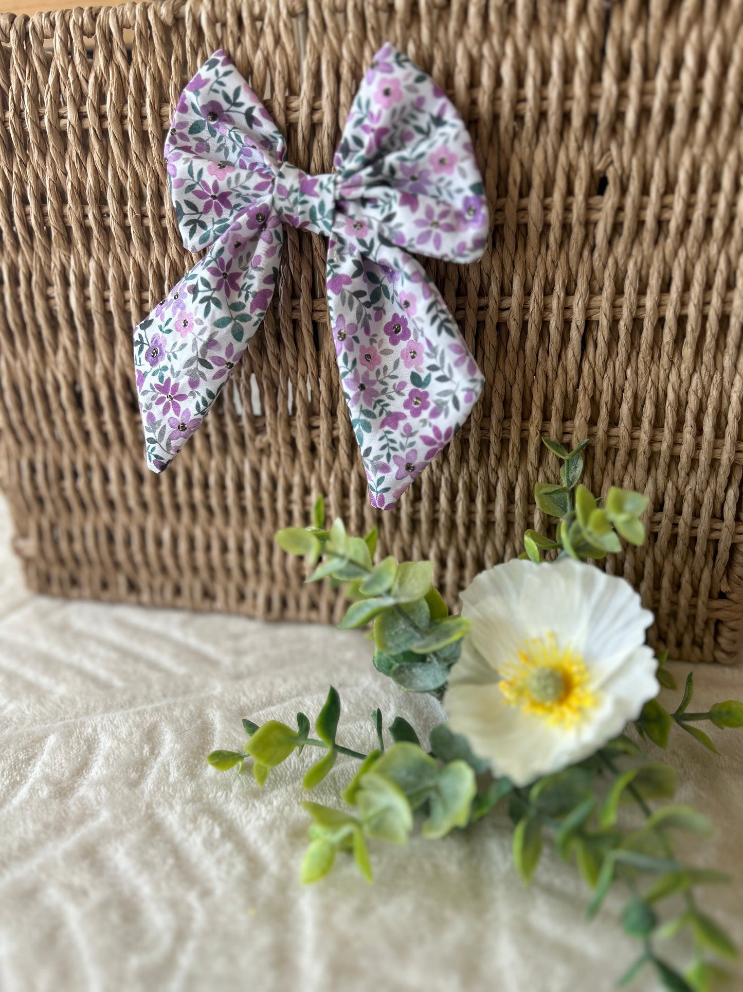 Pince à cheveux noeud fleur violette