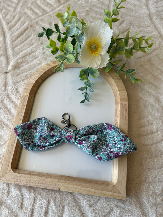 Porte clef noeud « Natacha » taille S ou M (personnalisable)