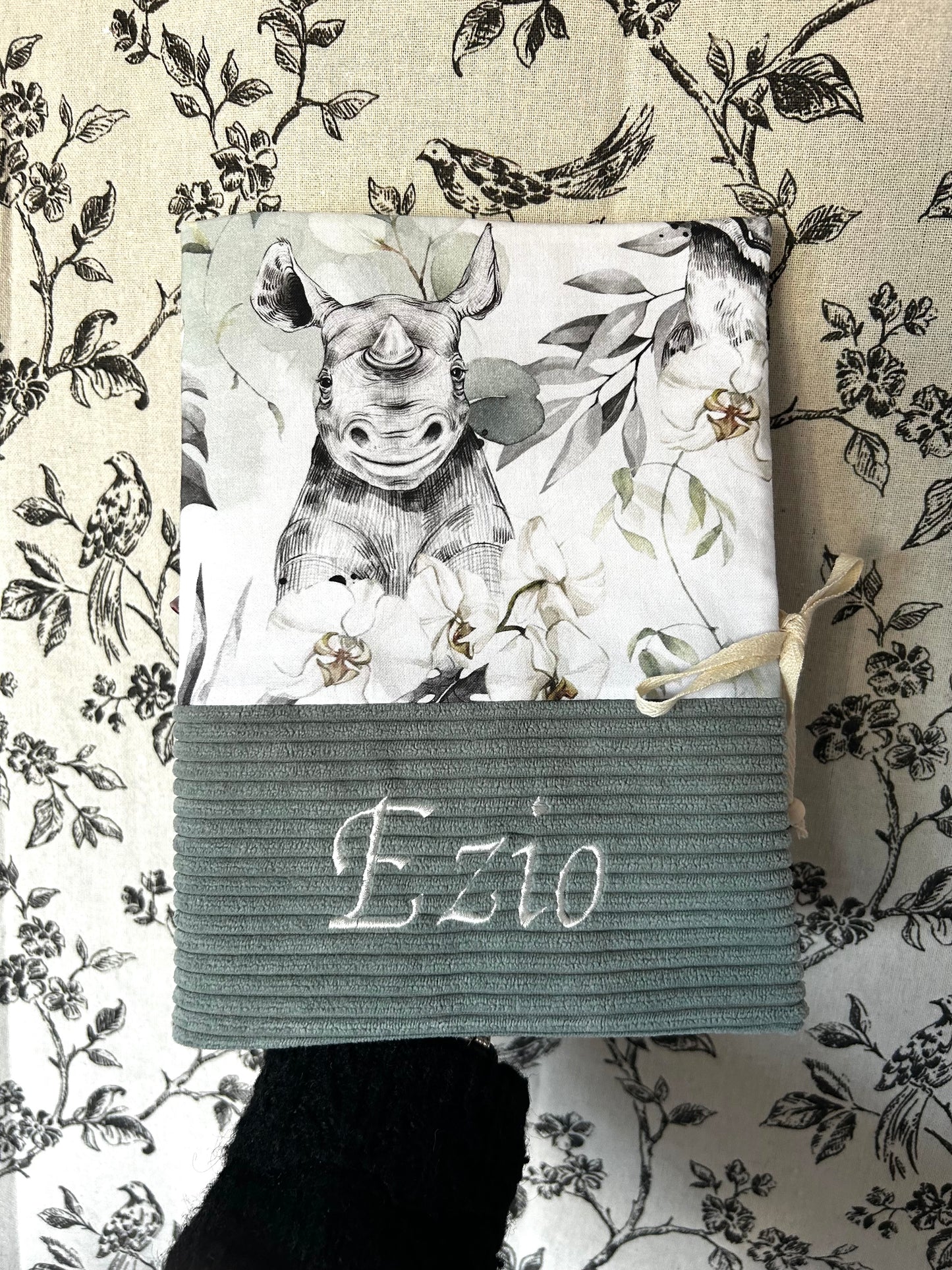 Protège carnet de santé « rhinocéros  »