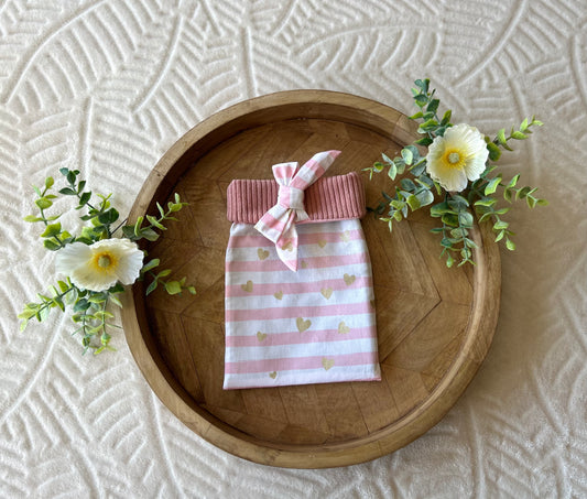 Protège livre de poche « coeur rose »